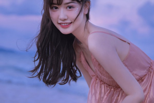 杭州，这座漂亮的江南水城，以其秀美的湖光山色、深厚的汗青文化秘闻著名于世。而在这座都会的夜晚，一种全新的养生体验正在寂静鼓起——杭州西湖畔，夜享桑拿按摩，养生留宿新体验。